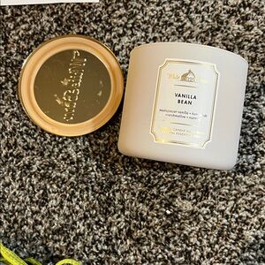 White Barn vanilla bean Candle